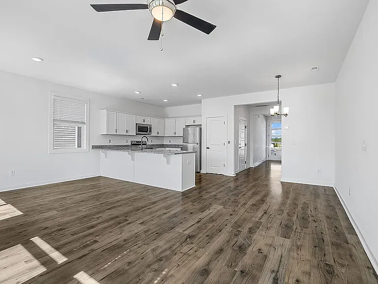 1415 Darrowby Way