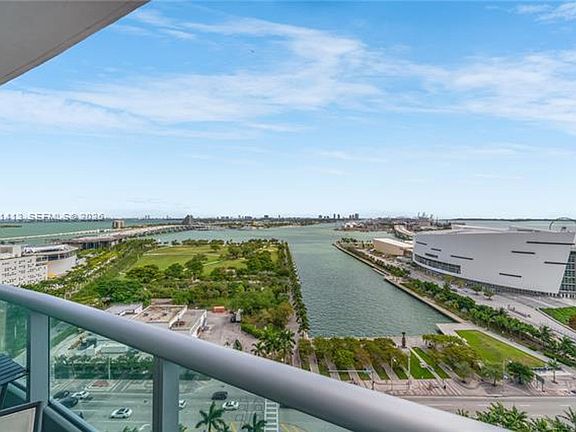 5th image of 900 Biscayne Blvd #2101