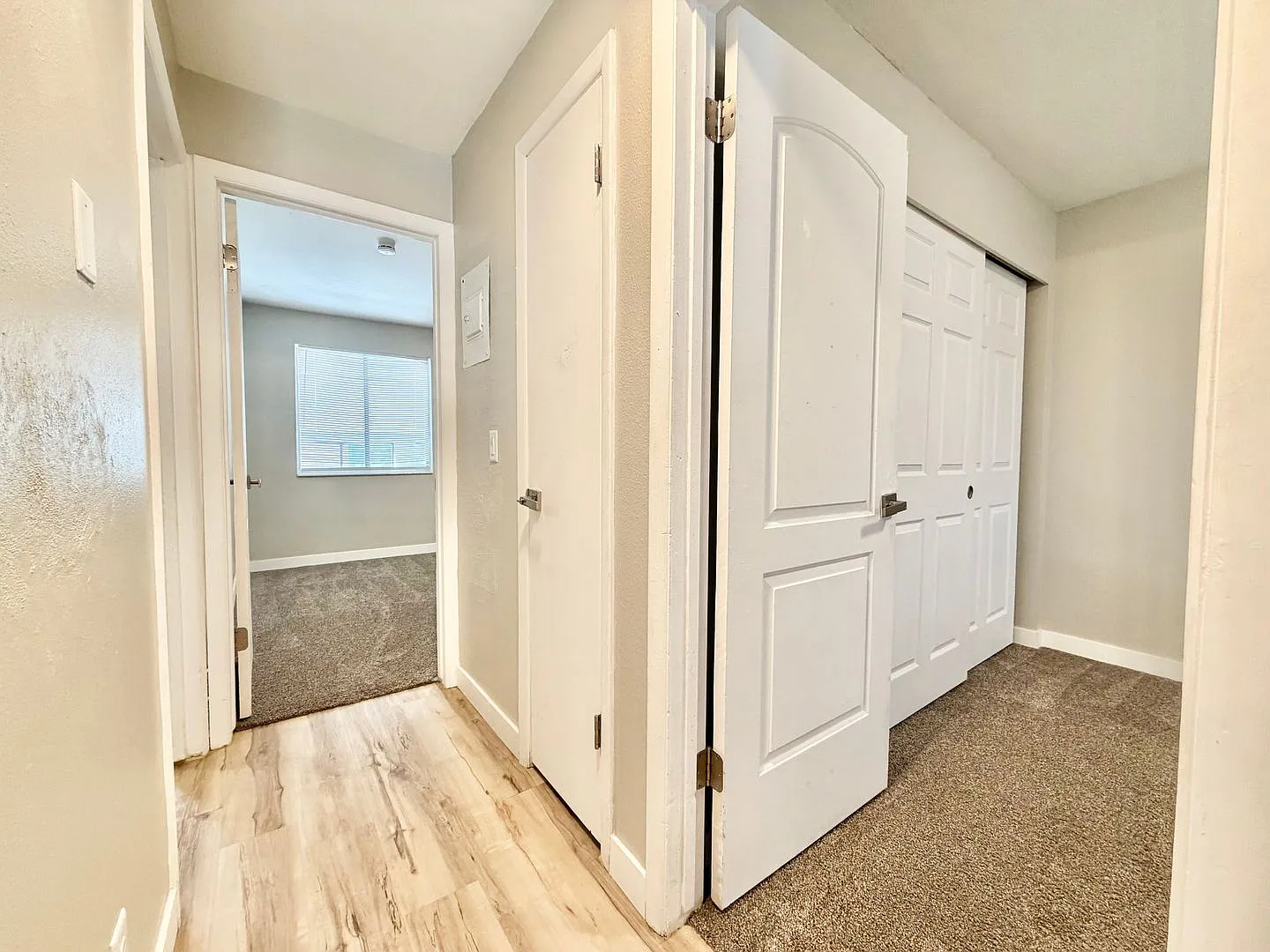 680 E Malibu Dr — Photo 4
