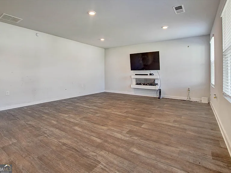 1129 Bluecoat Cir — Photo 8