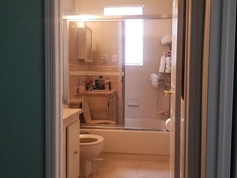 3801 N Oaks Blvd — Photo 31