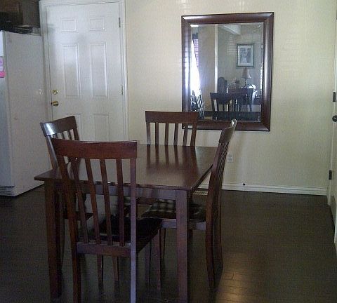 3rd image of 1542 N Evanston Ave