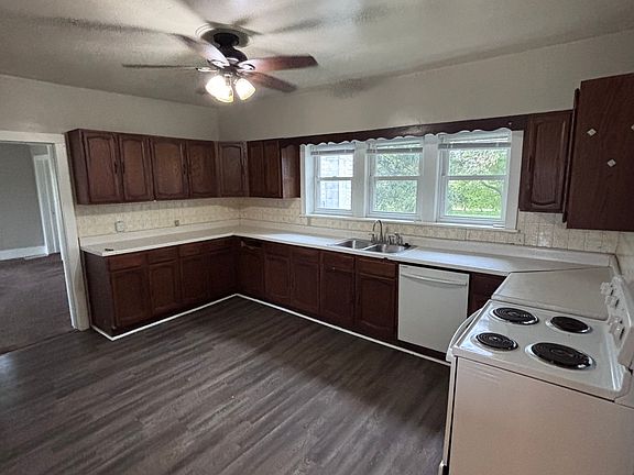Kitchen view #2