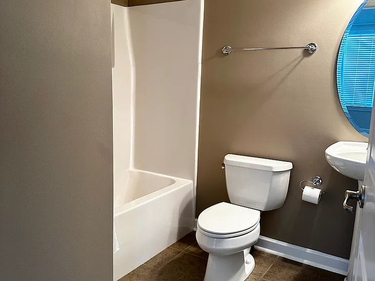 8300 Harbor View Ln — Photo 38