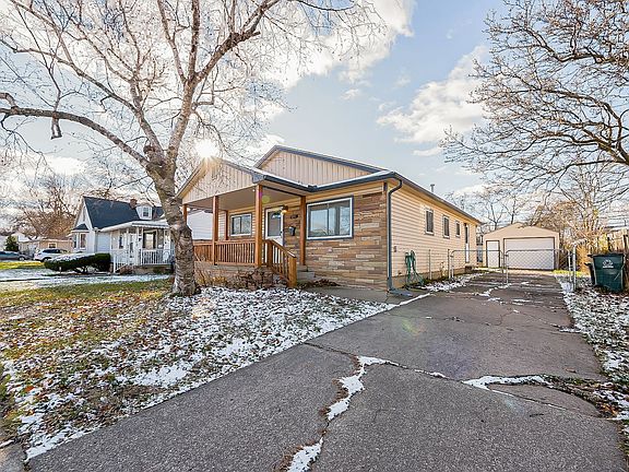 3rd image of 3001 Goodrich Ave