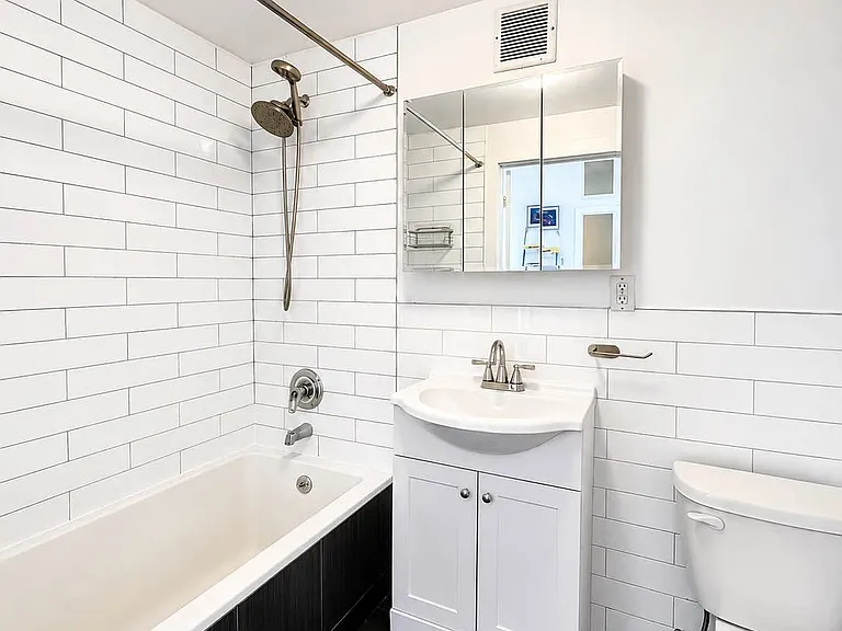 248 McKibbin St #2M — Photo 10