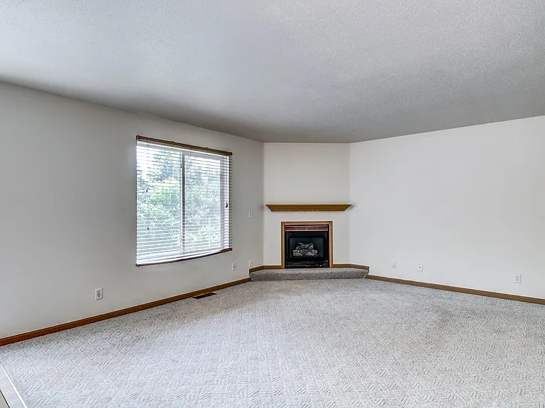 13381 41st Ave — Photo 2