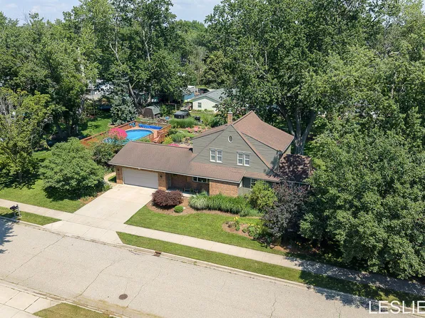 337 N Colonial St, Zeeland, MI 49464