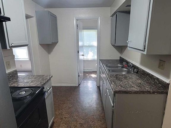 4th image of 127 Hamilton Ave