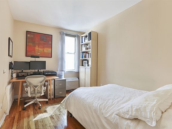 5th image of 314 W 56th St APT 6B