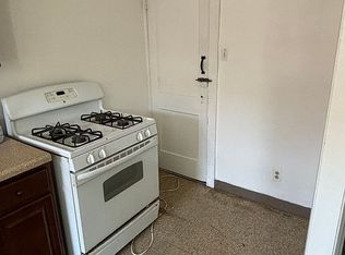 6735 Horrocks St, Philadelphia, PA 19149