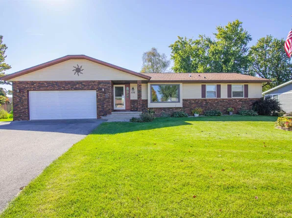 532 Santa Maria Dr, Arlington, WI 53911