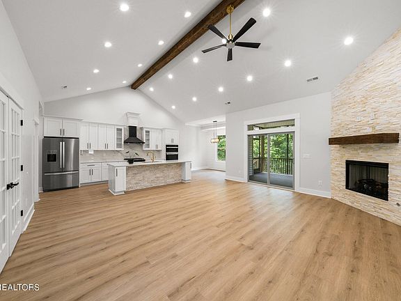 5th image of 110 Doya Ln