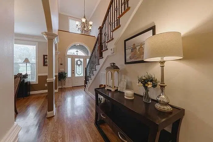 3 bed, 3045 sqft, $3,500 — Photo 3