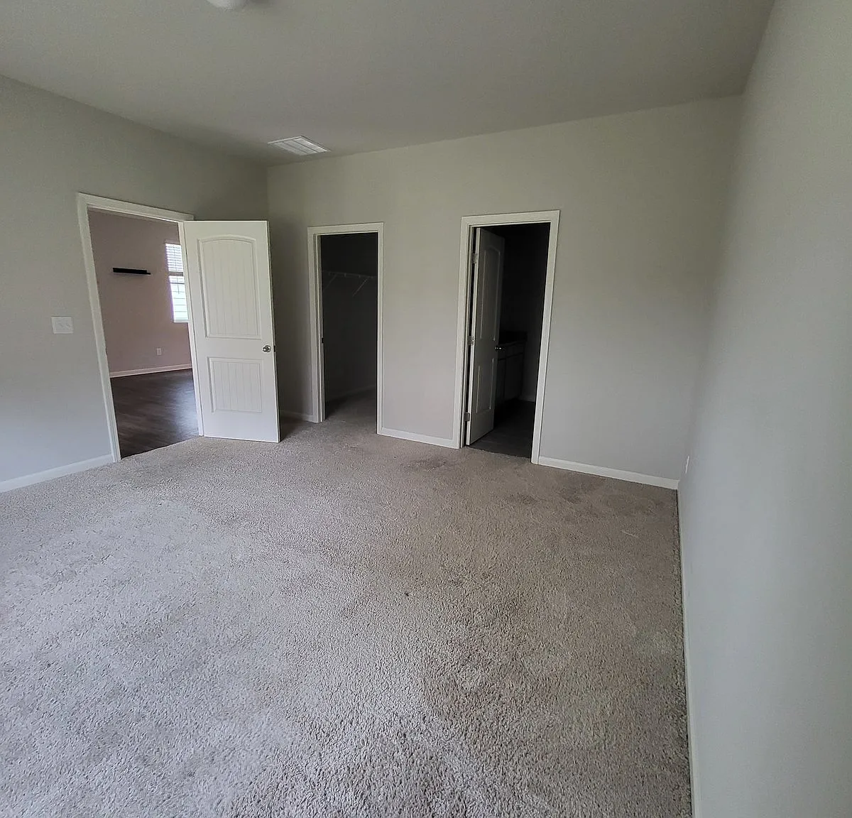 3 bed, 2.0 bath, 1464 sqft, $2,050 — Photo 4