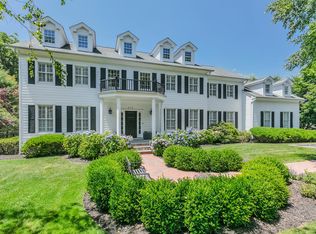 209 Waterside Rd, Northport, NY 11768