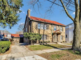 412 9th St #1, Racine, WI 53403