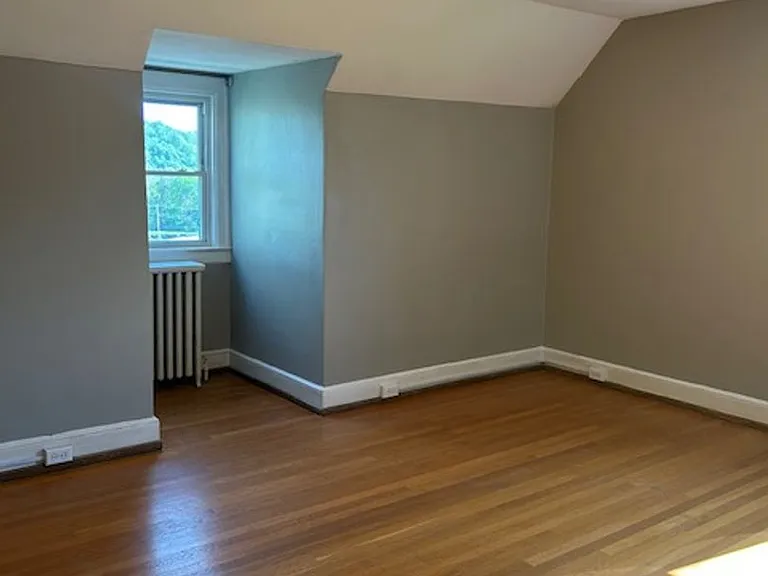 1301 Pickett St — Photo 17