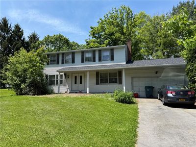 1427 Tudor Way, Farmington, NY, 14425