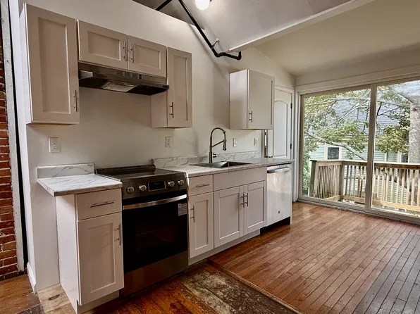 124 Sherman St #3, Portland, ME 04101