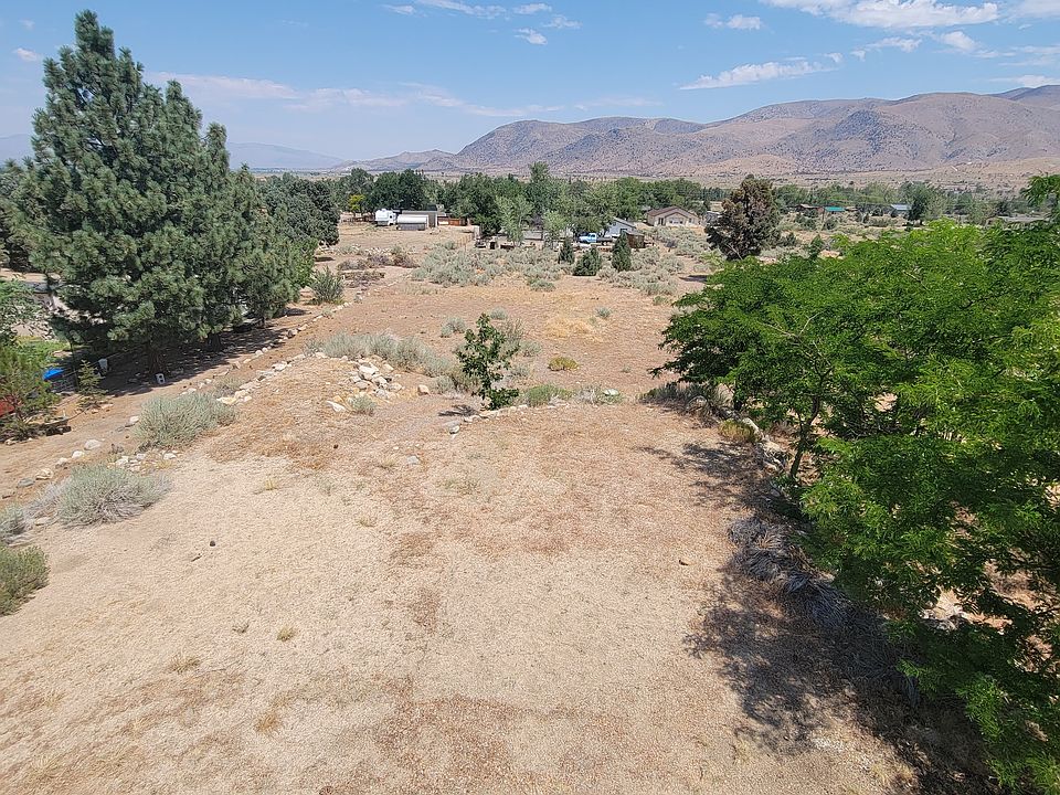 2nd image of 186 Shetler Dr