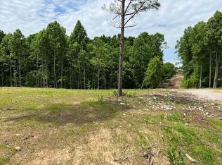 Newton Rd, Crossville, TN 38572