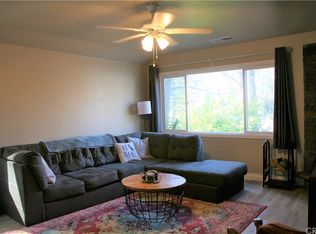 22895 Fir Ln, Crestline, CA 92325