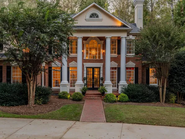 142 Birkdale Dr, Spartanburg, SC 29306