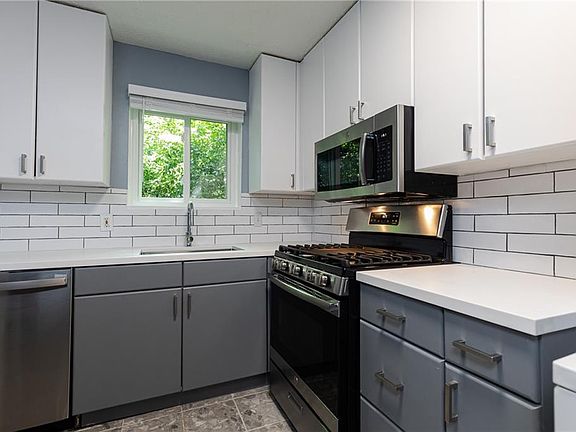 5th image of 343 8th St NE APT E-1