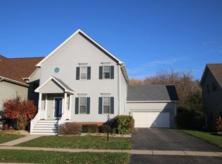 1541 Sandpiper Ln, Woodstock, IL 60098