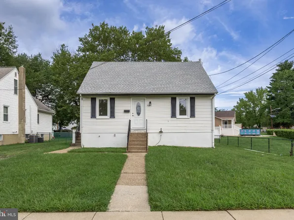 318 Essex Ave, Cherry Hill, NJ 08002