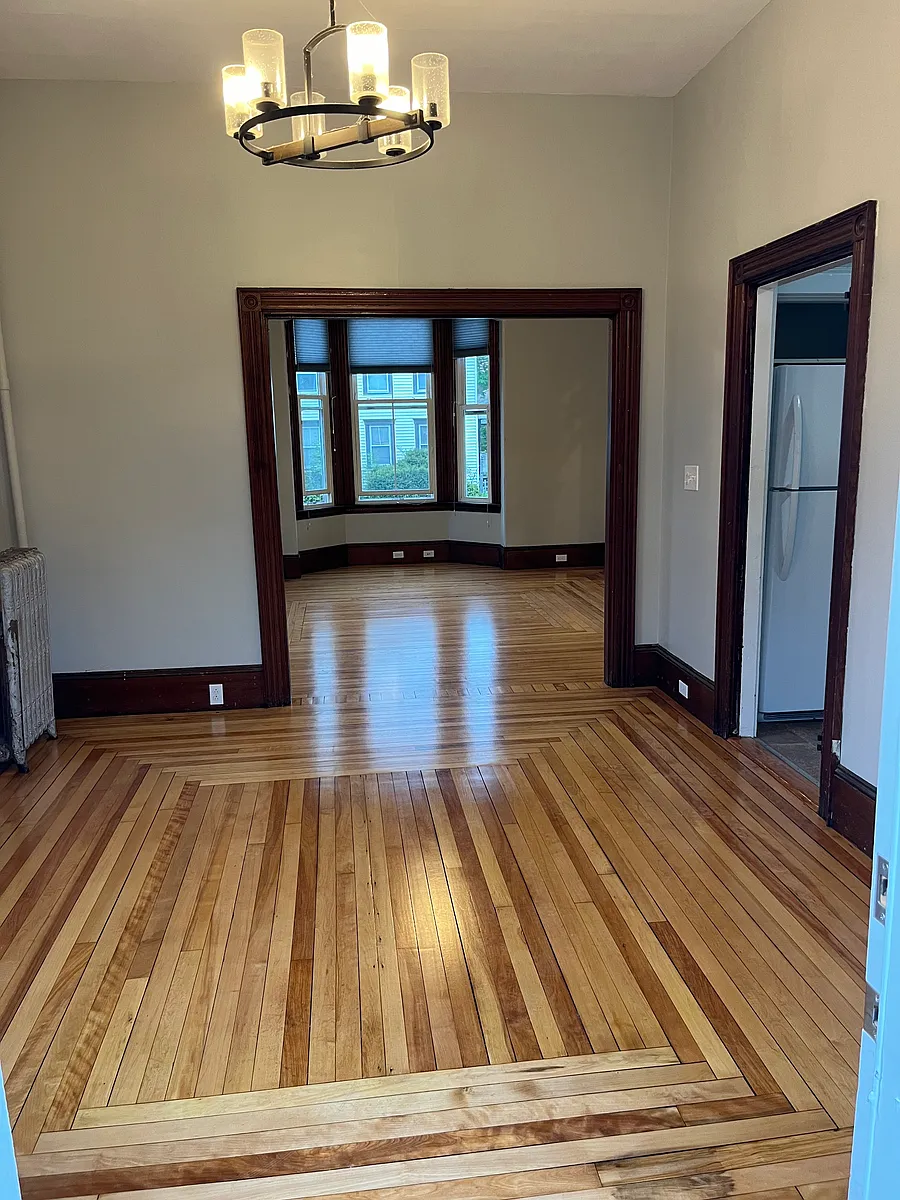 Building Photo - 7 Spring St