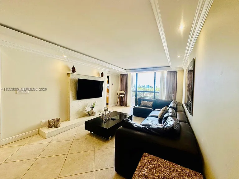 2555 Collins Ave #704 — Photo 6
