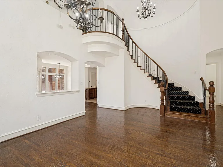 11292 Berkeley Hall Ln — Photo 13