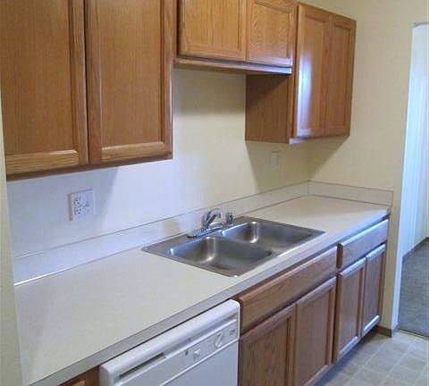5th image of 206 Teresa Way APT 21