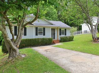 1221 Capps Hollow Dr, Charlotte, NC 28216
