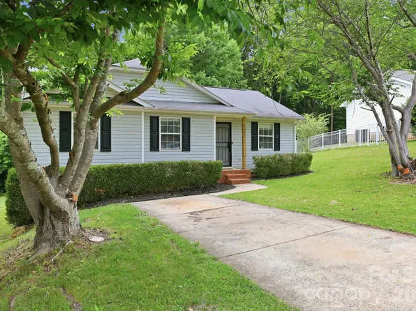 1221 Capps Hollow Dr, Charlotte, NC 28216