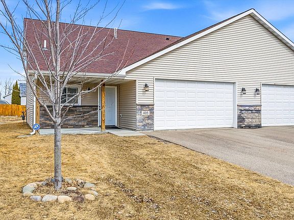 3rd image of 405 E Cheyenne St