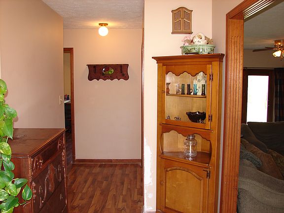 3rd image of 1821 N Sugar Creek Trl