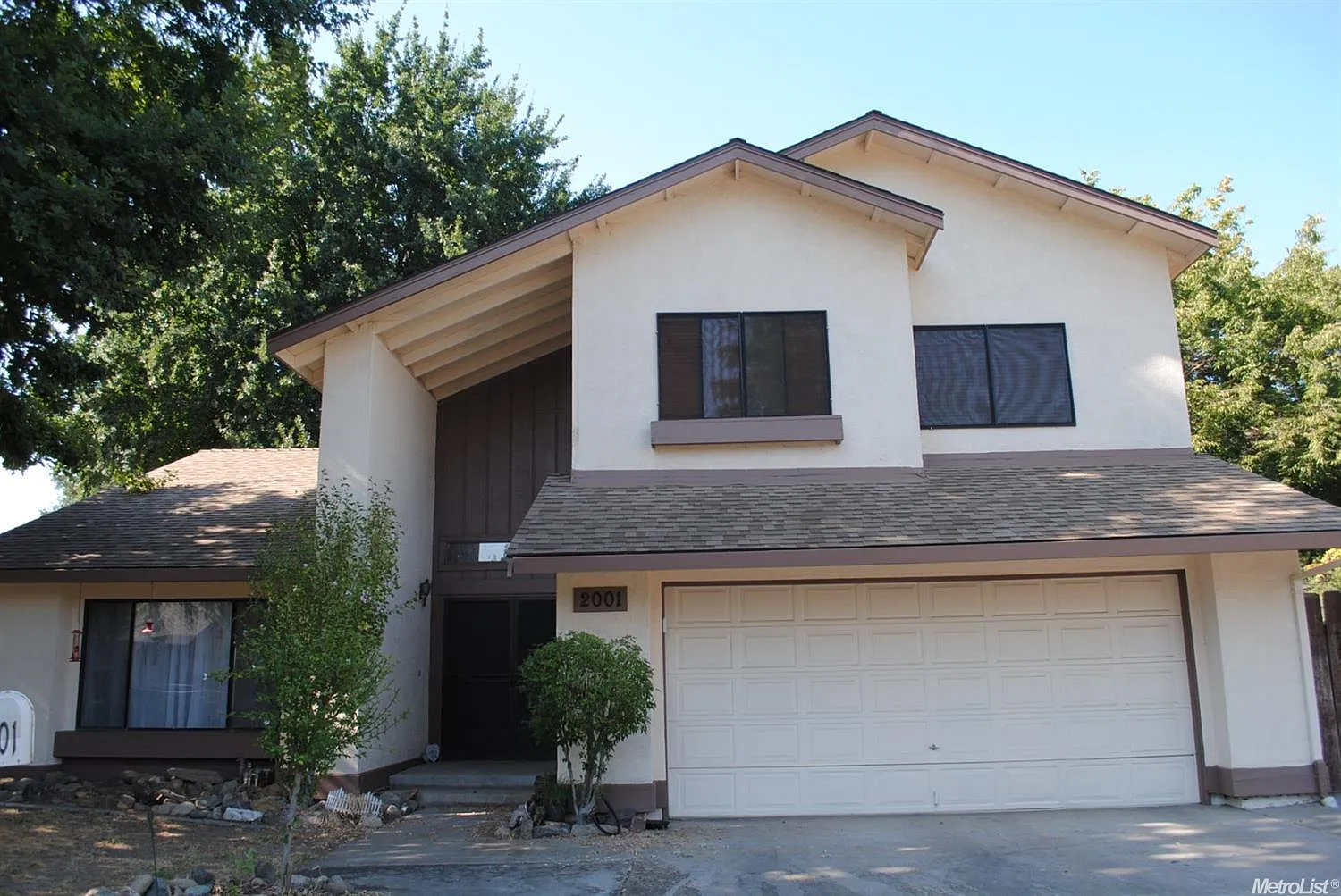 2001 Shaddox Ave photo 1