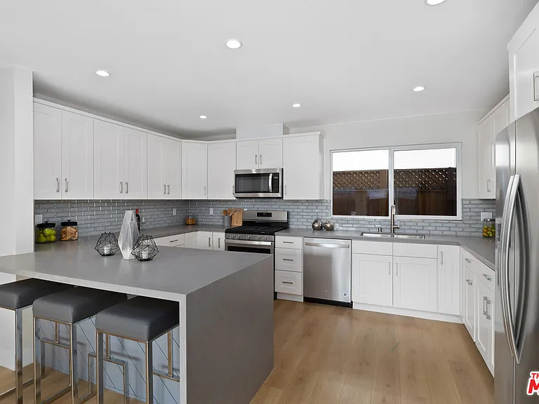 521 N Lamer St — Photo 12