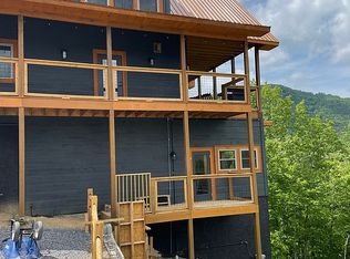 2226 Windswept View Way, Sevierville, TN 37876