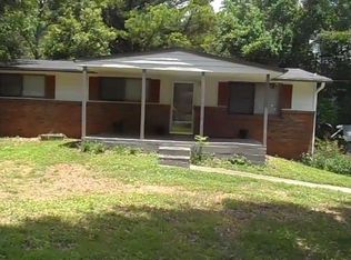 110 Robinhood Dr, Woodstock, GA 30188