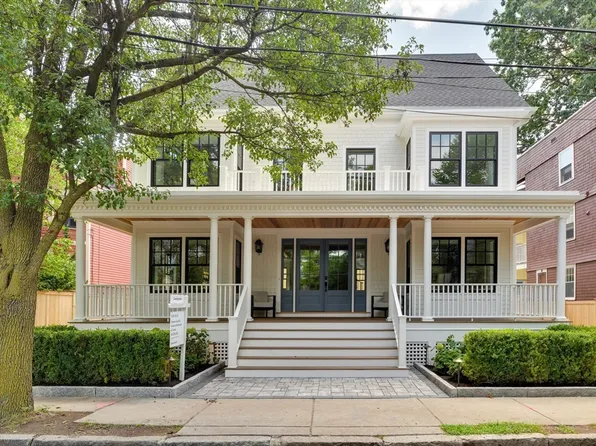 74 Hammond St, Cambridge, MA 02138