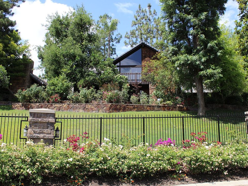 1st image of 4301 Flintridge Dr