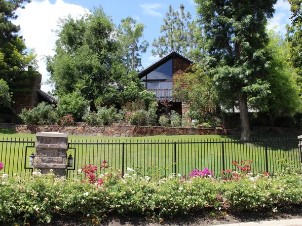 4301 Flintridge Dr, Bakersfield, CA 93306