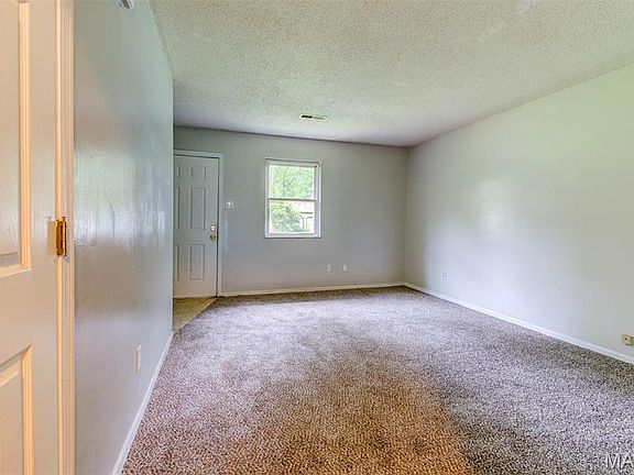 5th image of 6623 Chasteen Ln