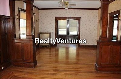 2nd image of 121 Saint Andrew Rd #1