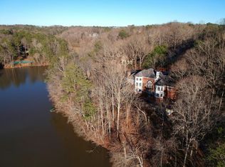 205 Grogans Lake Pt, Sandy Springs, GA 30350