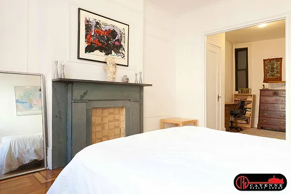 Rented by Cayenne Realty Group | media 10